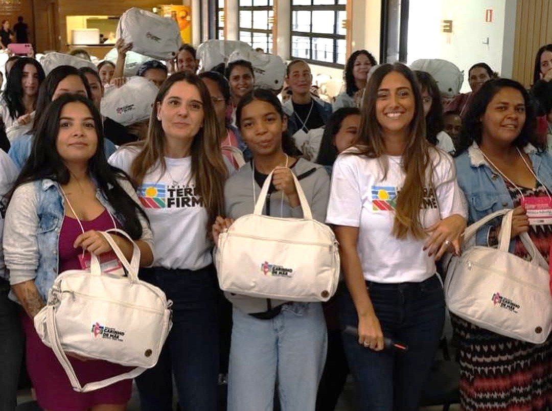 Flávia Peres (ex-Arruda) está de volta?