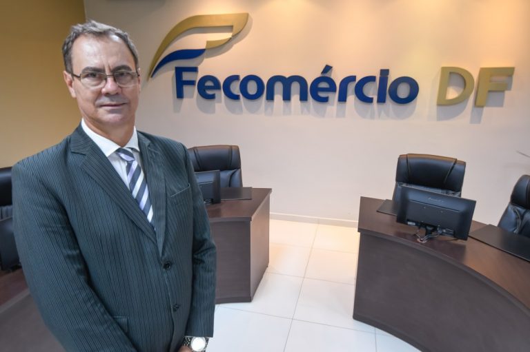 José Aparecido Freire caminha para a reeleição em 2026