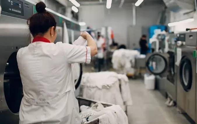 AGÊNCIA DO TRABALHADOR | Após feriadão, semana começa com cerca de 700 oportunidades de emprego no DF