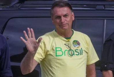 APÓS ZAMBELLI FUGIR PARA ITÁLIA | PT pede ao STF que Bolsonaro use tornozeleira eletrônica para evitar que ex-presidente deixe o país