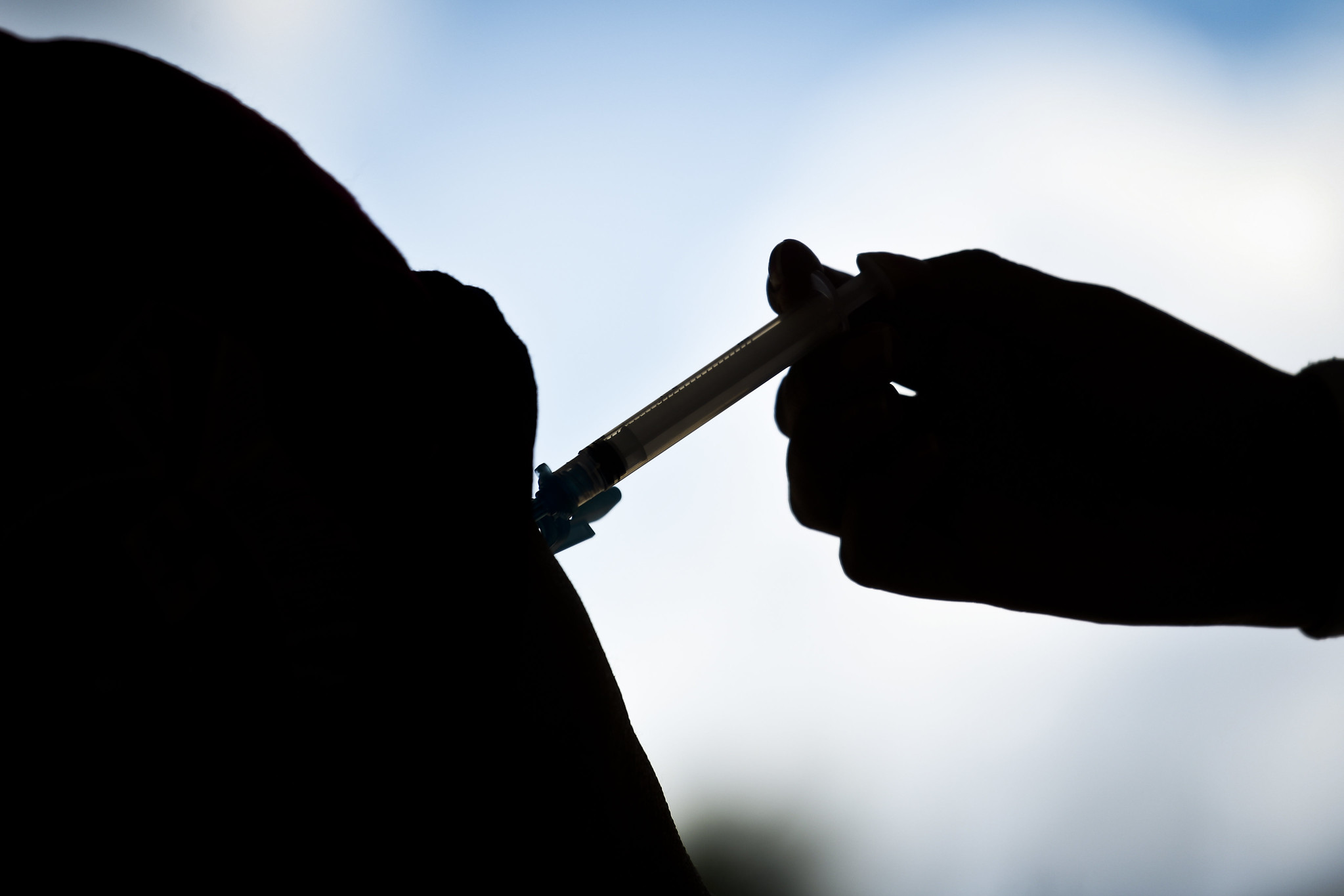 VACINA HPV | GDF prorroga prazo de imunização de jovens de 15 a 19 anos até dezembro