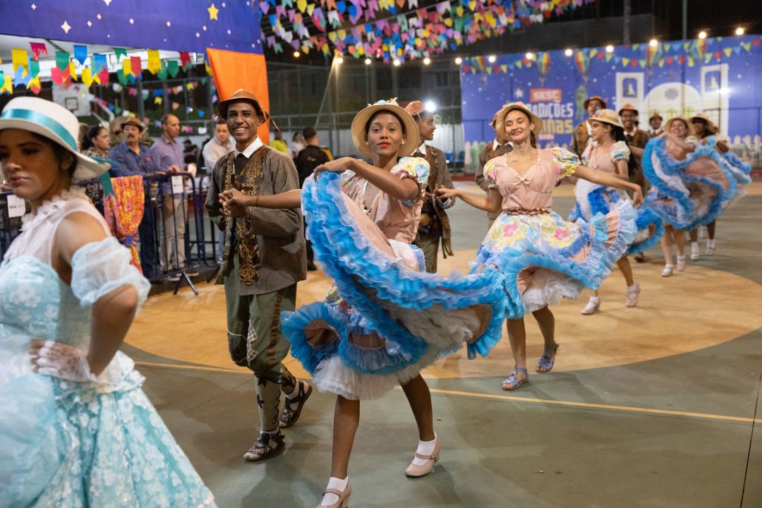 SESC TRADIÇÕES JUNINAS | Bandas de forró e quadrilha agitam a unidade do Guará neste sábado (5)