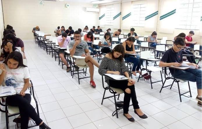 PREPARAÇÃO DF | Com apoio de Rafael Prudente, programa oferece 10 mil vagas gratuitas em cursinhos para o Enem, vestibular e concursos