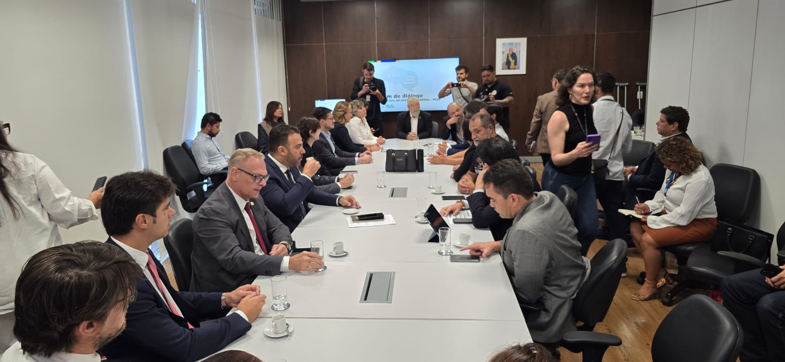 Governo Lula vira às costas para a Polícia Civil do DF 