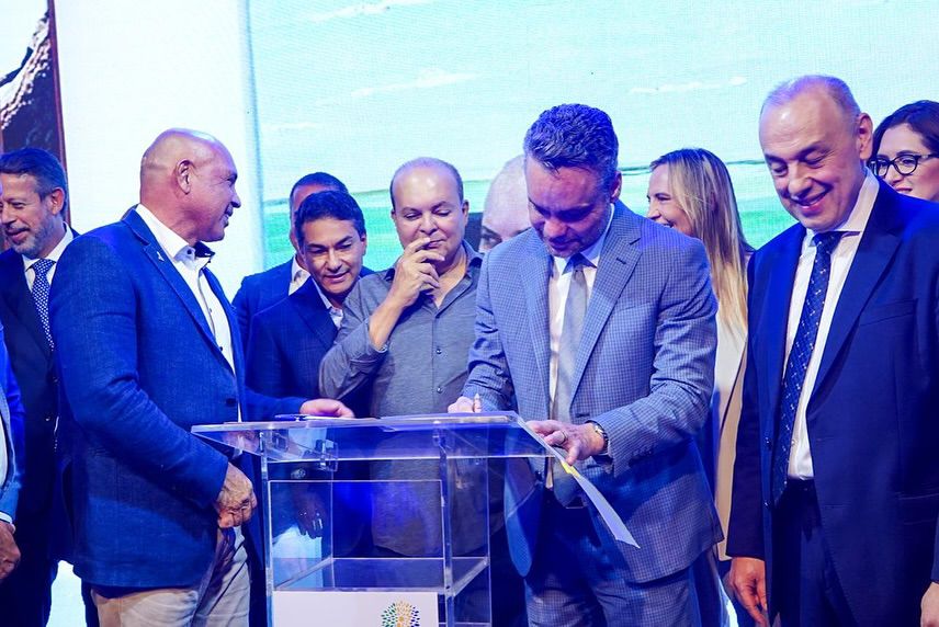 Com as bênçãos de Ibaneis e Celina, Gustavo Rocha se filia ao Republicanos e é anunciado como vice da ‘Leoa’