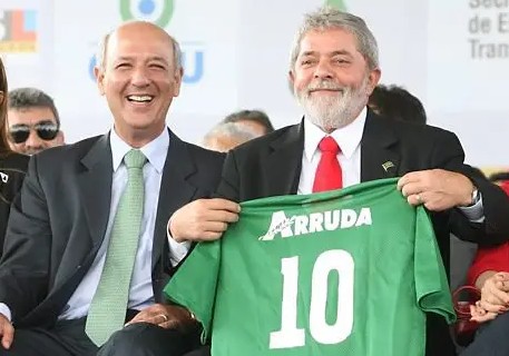 Chora não, bebê! Lula veta mudanças na Ficha Limpa e plano de Arruda vai para o beleléu