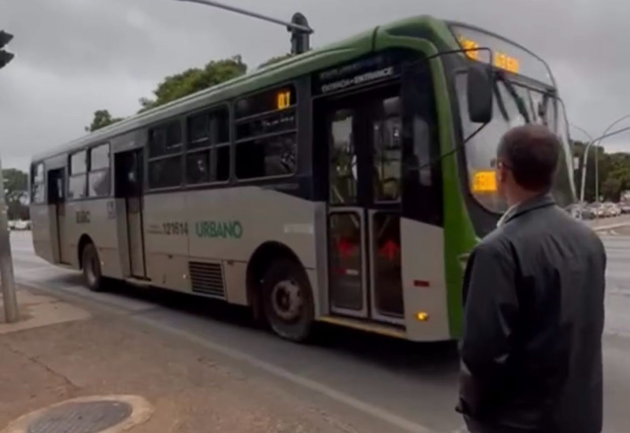 Cappelli confirma a fama de forasteiro ao perder ônibus