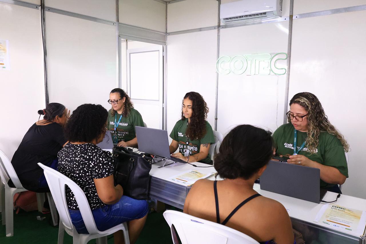 Goiás Social: Moradores do Novo Gama são contemplados com os serviços e benefícios do programa