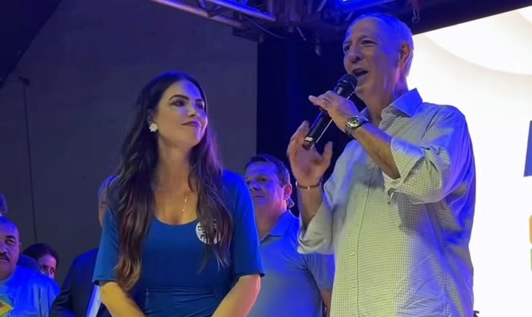 Paula Belmonte atrapalha os planos de Arruda ao se lançar ao GDF