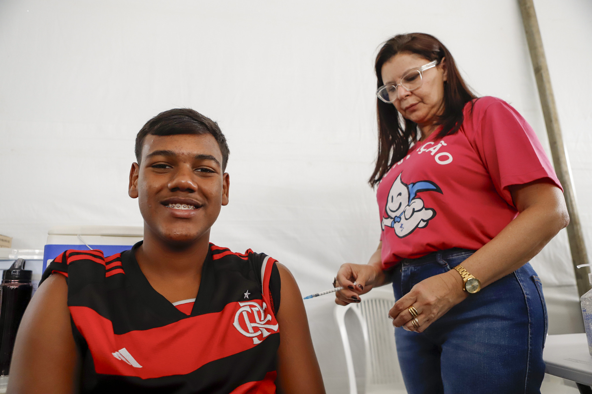 Prazo prorrogado: Vacinação contra o HPV para jovens de até 19 anos vai até junho de 2026