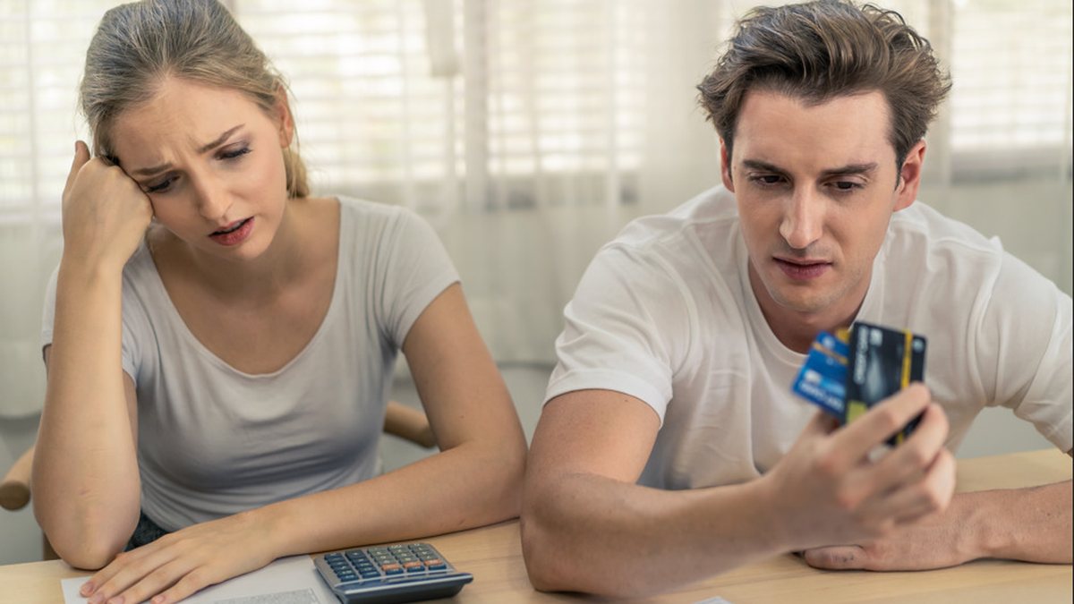 CNC aponta que endividamento das famílias no DF sobe em 2025 e atinge 77,2%