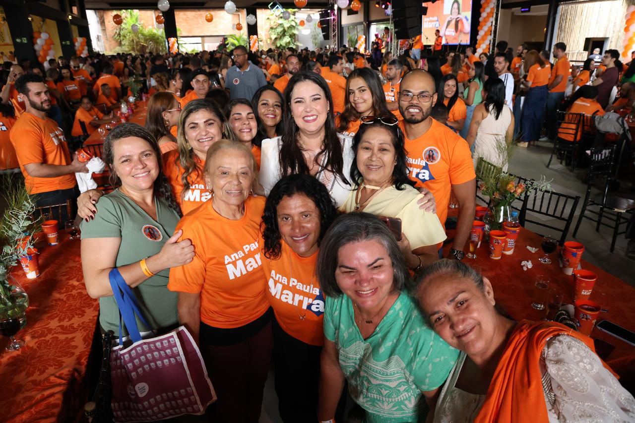 Cotada para concorrer a distrital, Ana Paula Marra exibe força política ao reunir mais de 2,5 mil pessoas em seu aniversário