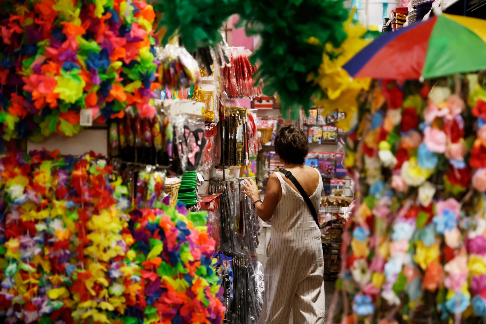 Carnaval 2026: empresas do DF projetam aumento nas vendas durante o período, aponta pesquisa da Fecomércio