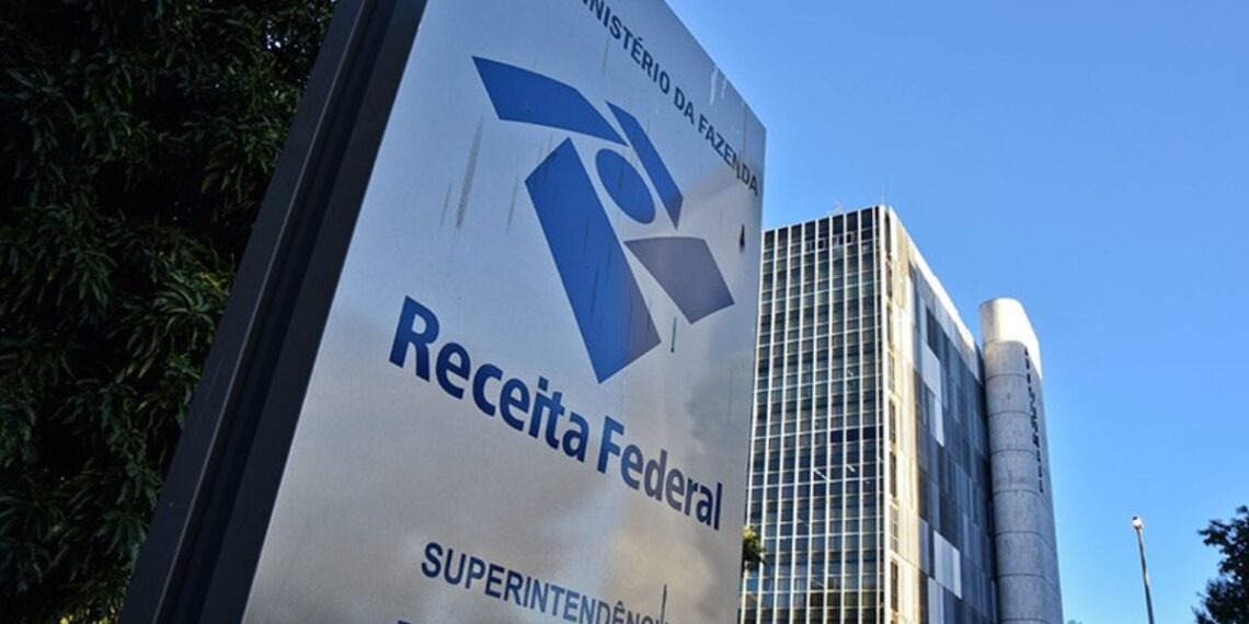 IRPF 2026: Receita Federal começa a receber declarações; veja quem deve declarar, calendário e como fazer
