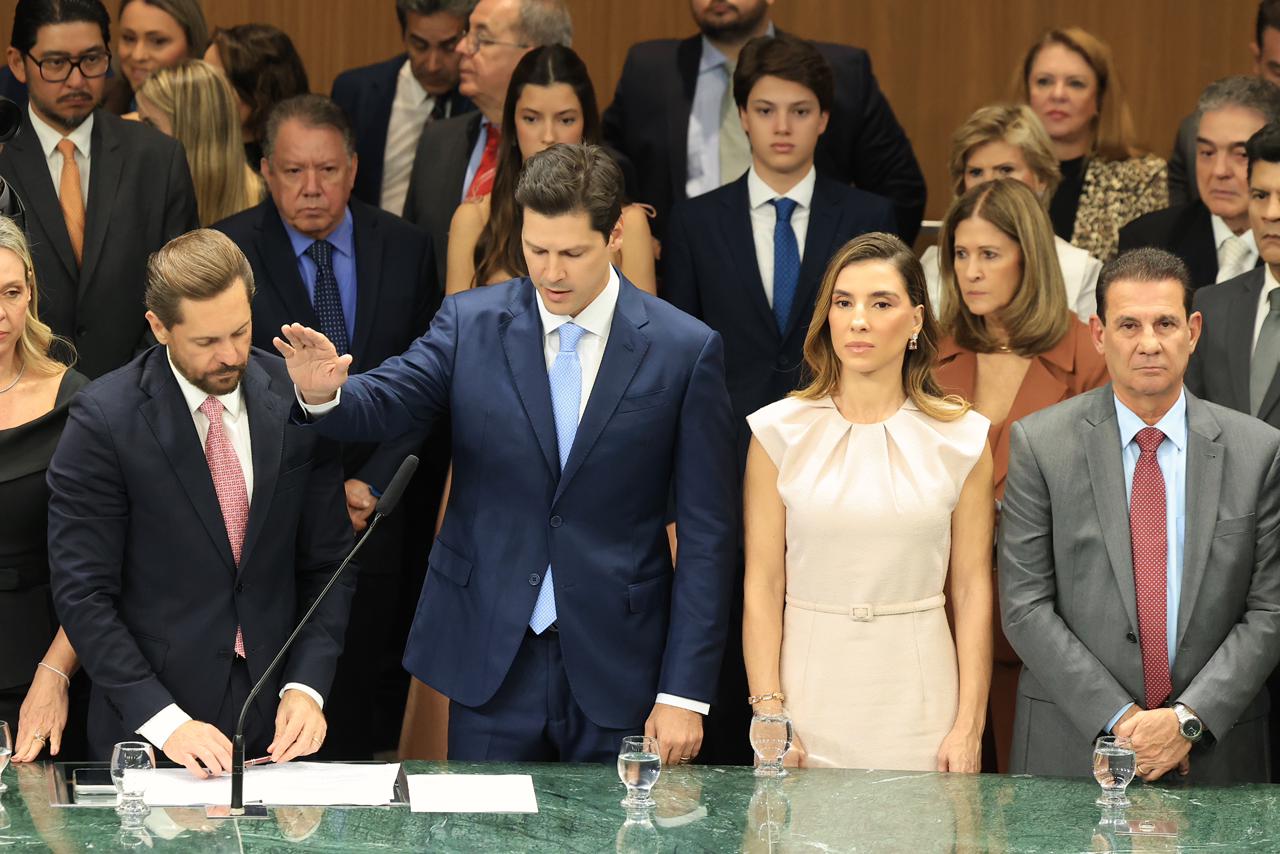 Daniel Vilela toma posse como governador de Goiás e promete dar continuidade no trabalho de Ronaldo Caiado