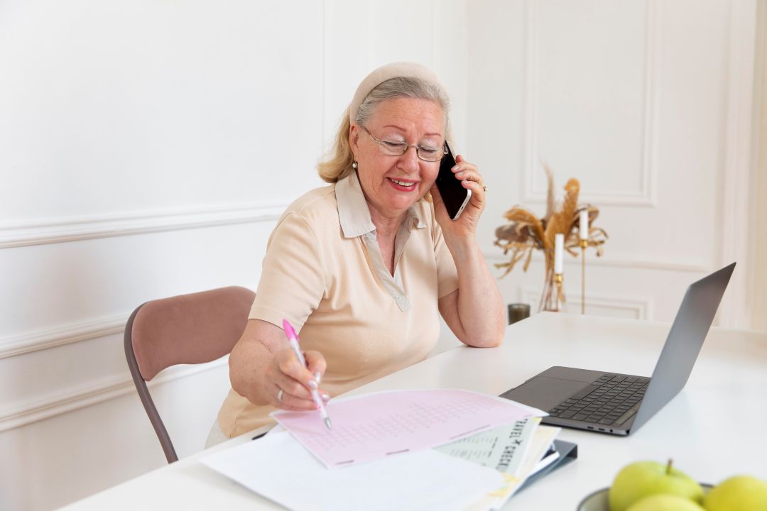 Como aposentados podem evitar dívidas e controlar finanças