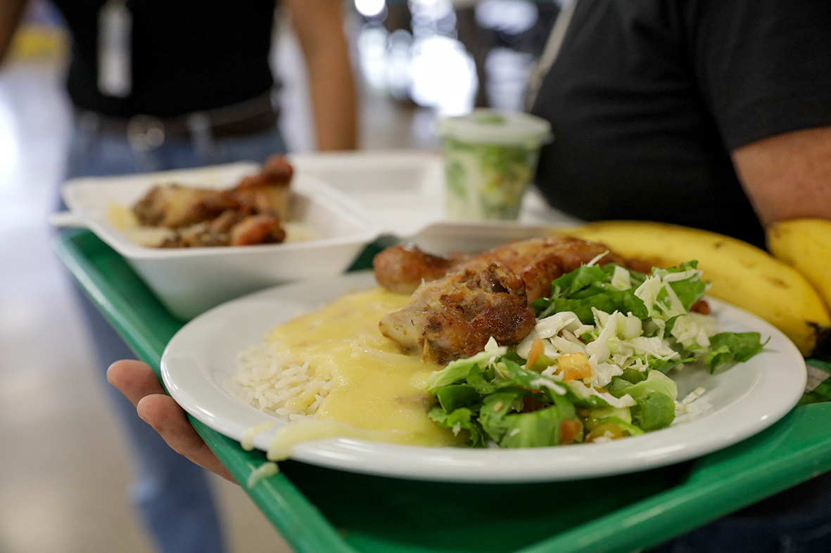 GDF amplia serviços nos restaurantes comunitários e reforça compromisso de combater a fome