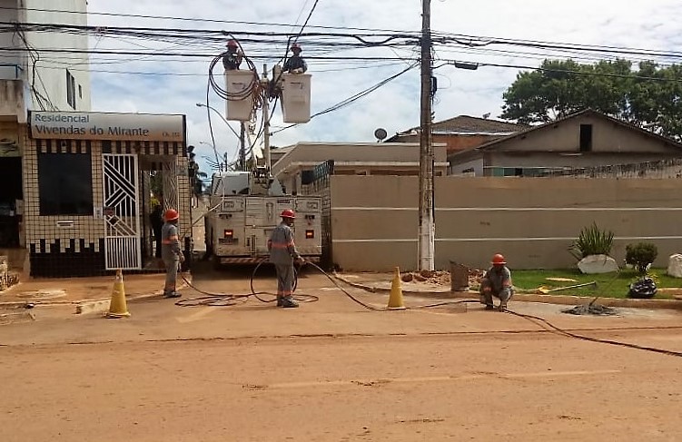 CEB aposta em inteligência artificial para melhorar gestão da iluminação pública no DF