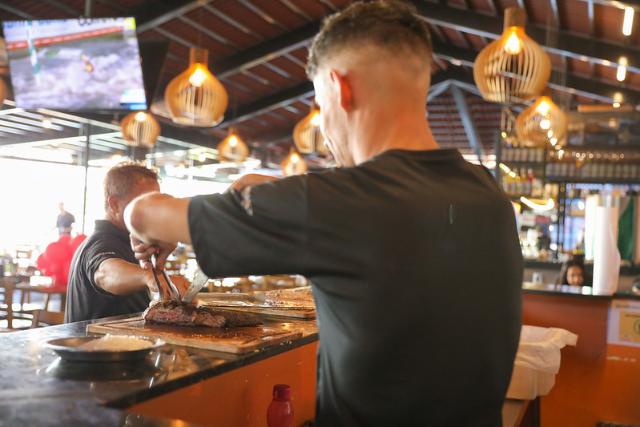 Copa do Mundo: bares, restaurantes e distribuidoras do DF devem manter regras e horários de funcionamento