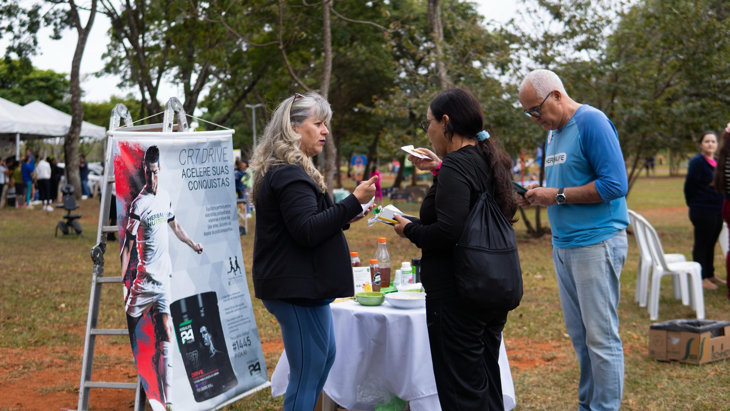 Secretaria da Mulher do DF oferece serviços de saúde e bem-estar em piquenique especial no Parque da Cidade
