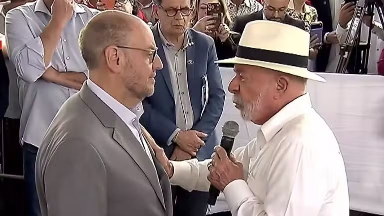 Lula pede que governador interino do RJ prenda “ladrões” e “milicianos” que comandaram o estado