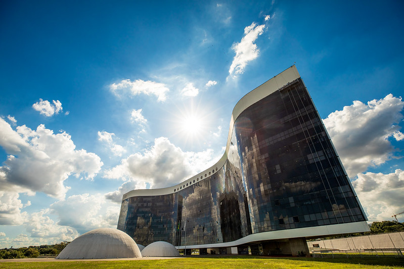 TSE libera R$ 4,9 bilhões do Fundo Eleitoral para as campanhas deste ano; PL, PT e União Brasil lideram repasses