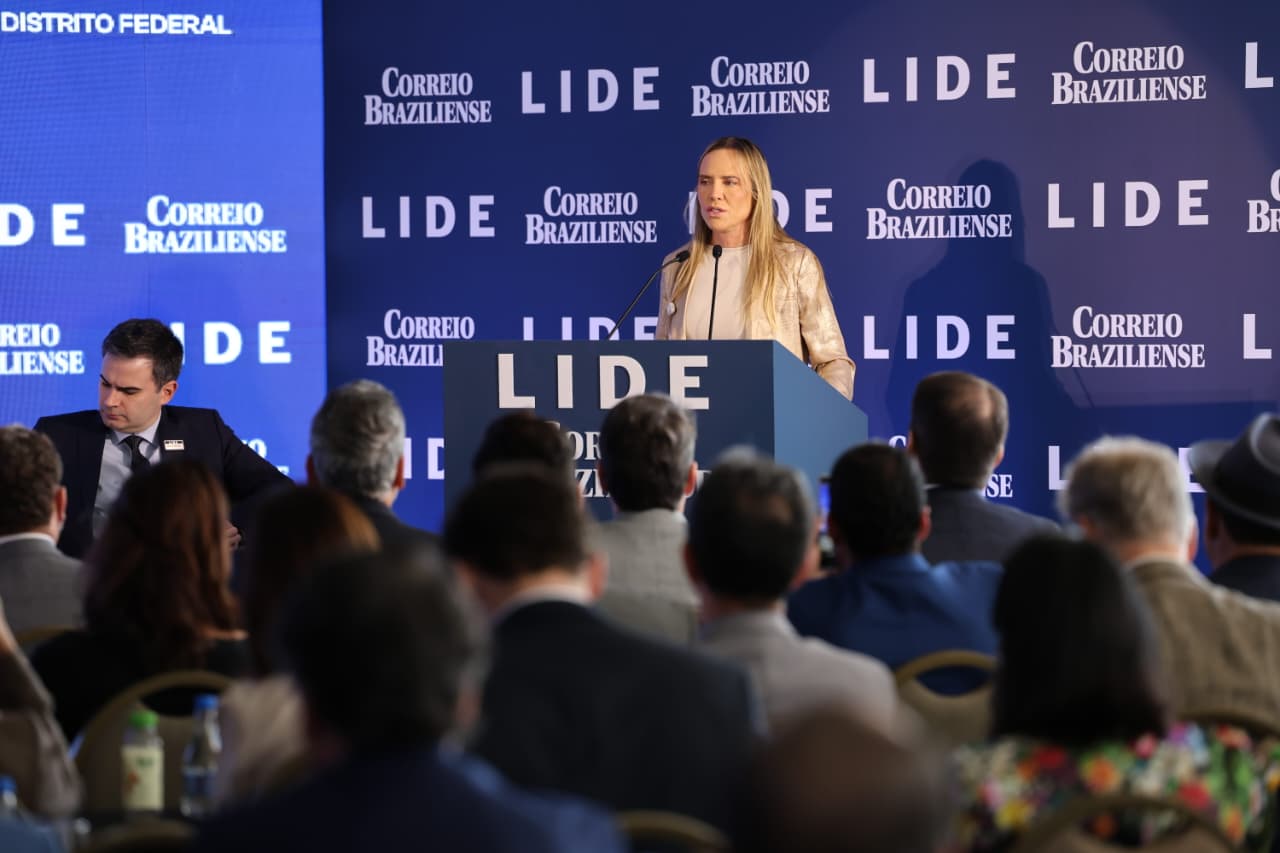 Celina reage a ataques contra o BRB e afirma: “Quem faz campanha contra o banco não está preparado para governar”