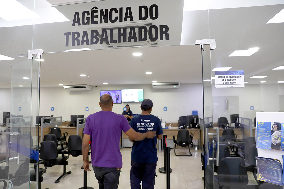 Agência do Trabalhador: agora vai! confira as mais de 4 mil vagas oferecidas nesta terça (17)