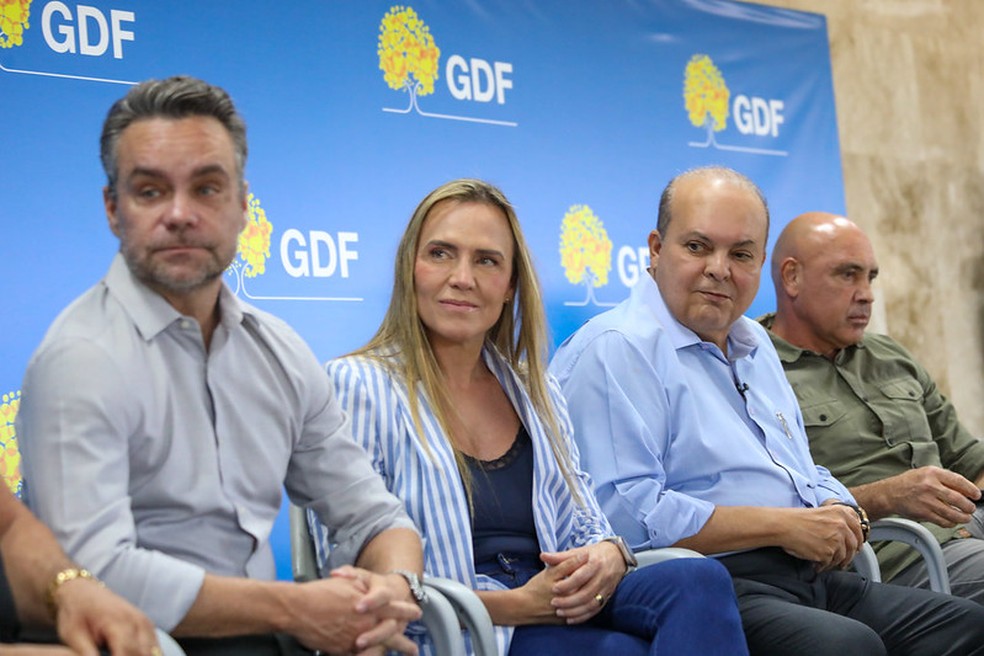 Distanciamento de Ibaneis reduz força de Gustavo Rocha no jogo político do DF