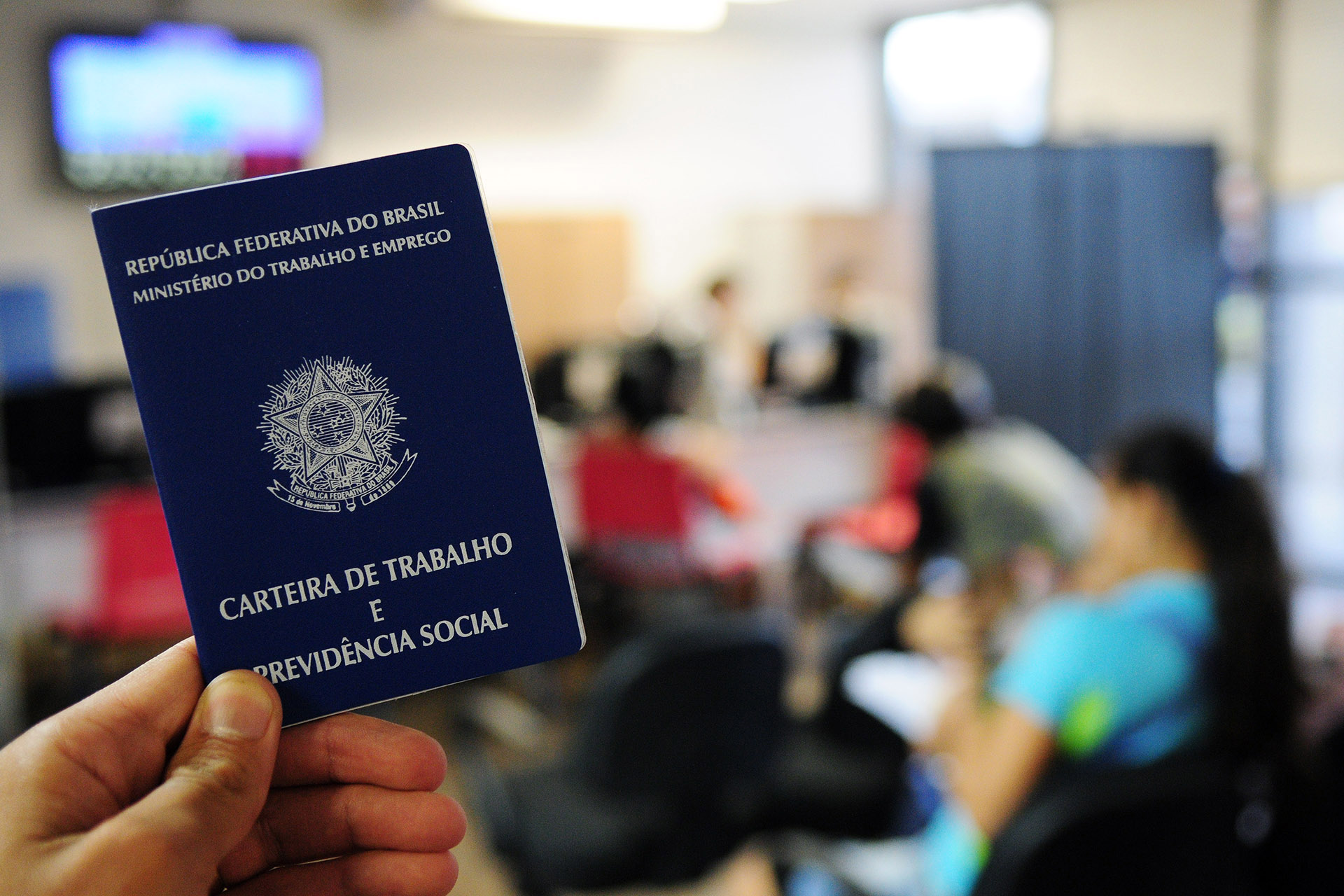 Agência do Trabalhador: DF inicia semana pós-feriado com 751 oportunidades de emprego