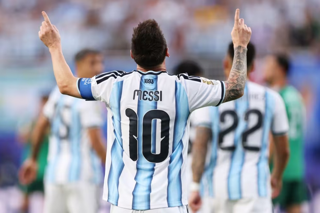 Copa do Mundo 2026: Messi faz hat-trick, iguala Klose e Argentina estreia com vitória