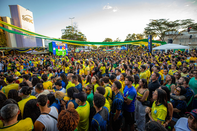 Saída do Brasil da Copa do Mundo 2026 reduz expectativa de vendas, mas comércio aposta nas fases finais
