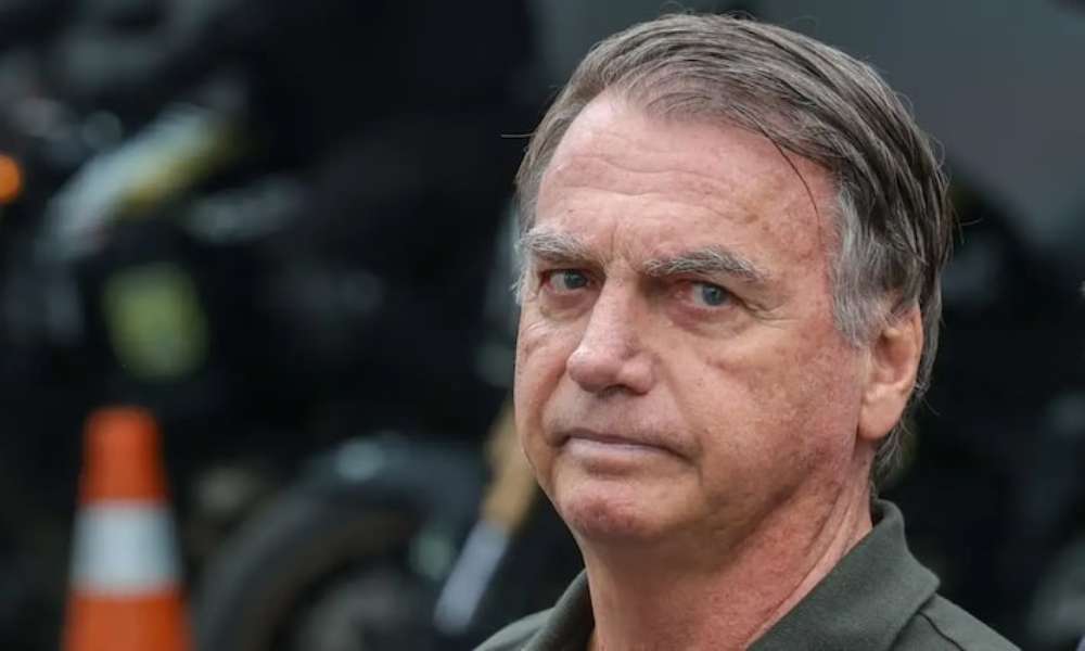 Bolsonaro pede autorização a Moraes para receber Javier Milei em prisão domiciliar no dia 25