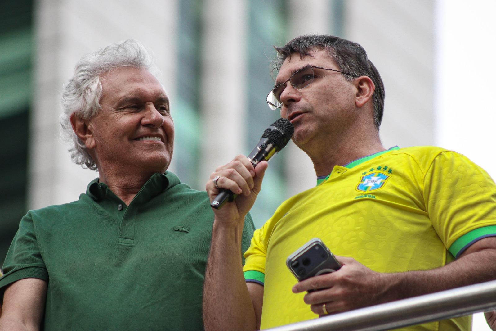 Ronaldo Caiado ironiza carta de Jair Bolsonaro e questiona liderança de Flávio Bolsonaro