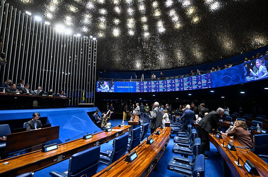 Senado vota nesta semana punições mais duras para violência sexual digital contra crianças e mudanças na pensão alimentícia