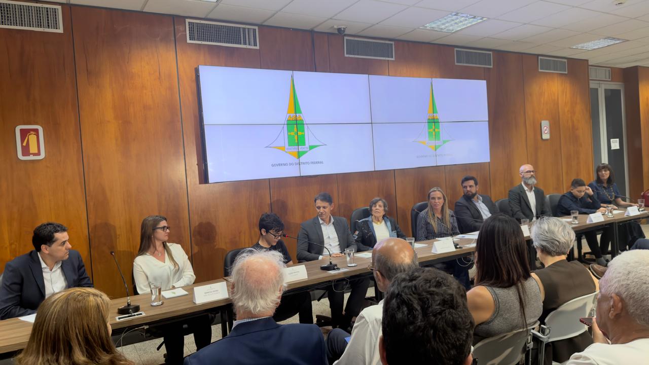 Estudantes de Brasília de 12 anos levam pesquisas de IA e criptografia quântica a Harvard e MIT com apoio do GDF