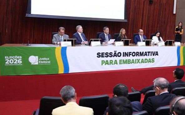 TSE defende a segurança das eleições brasileiras a representantes de 91 países