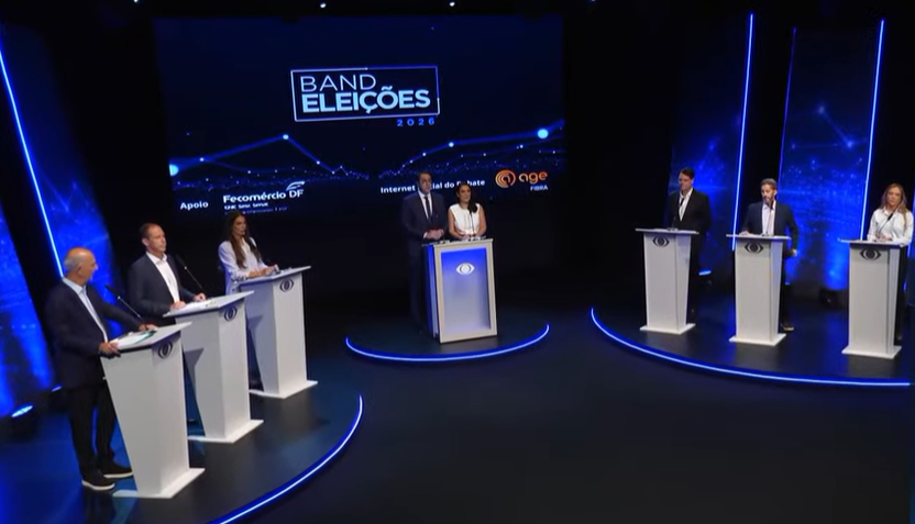 Eleições no DF: Celina enfrenta ataques de adversários no primeiro debate