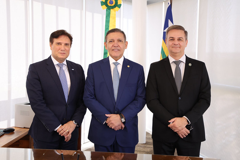 TSE, Terracap e CEB assinam acordo para ampliar uso de energia solar nas Eleições 2026