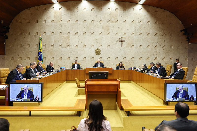STF tem bate-boca entre ministros, acusações e Dino pede vista no caso Moraes-Vorcaro