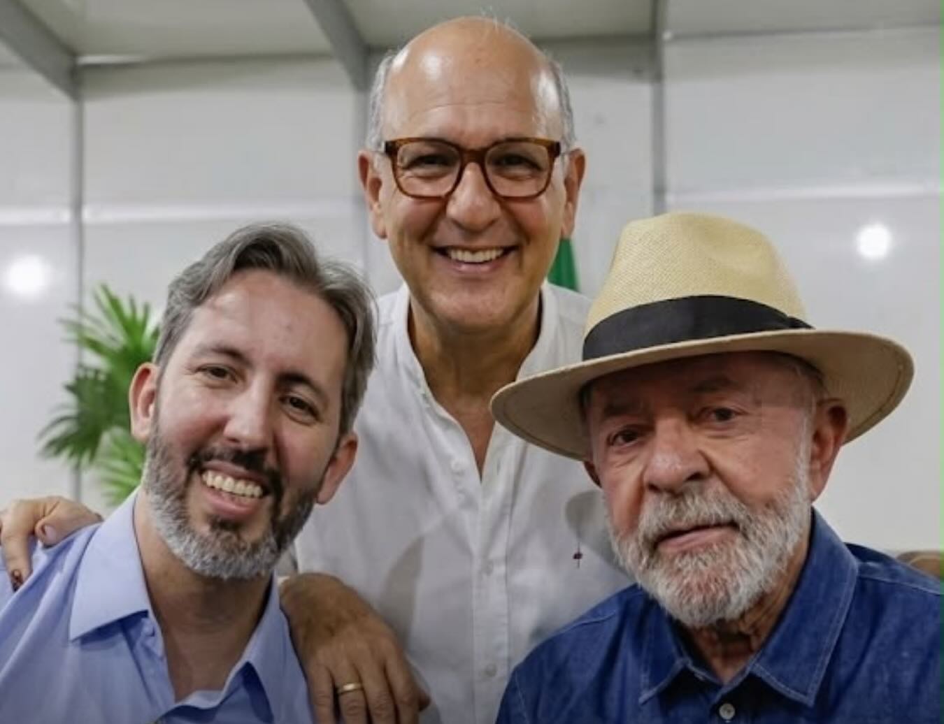 Militância do PT-DF reclama de Leandro Grass por querer se jogar nos braços de Arruda