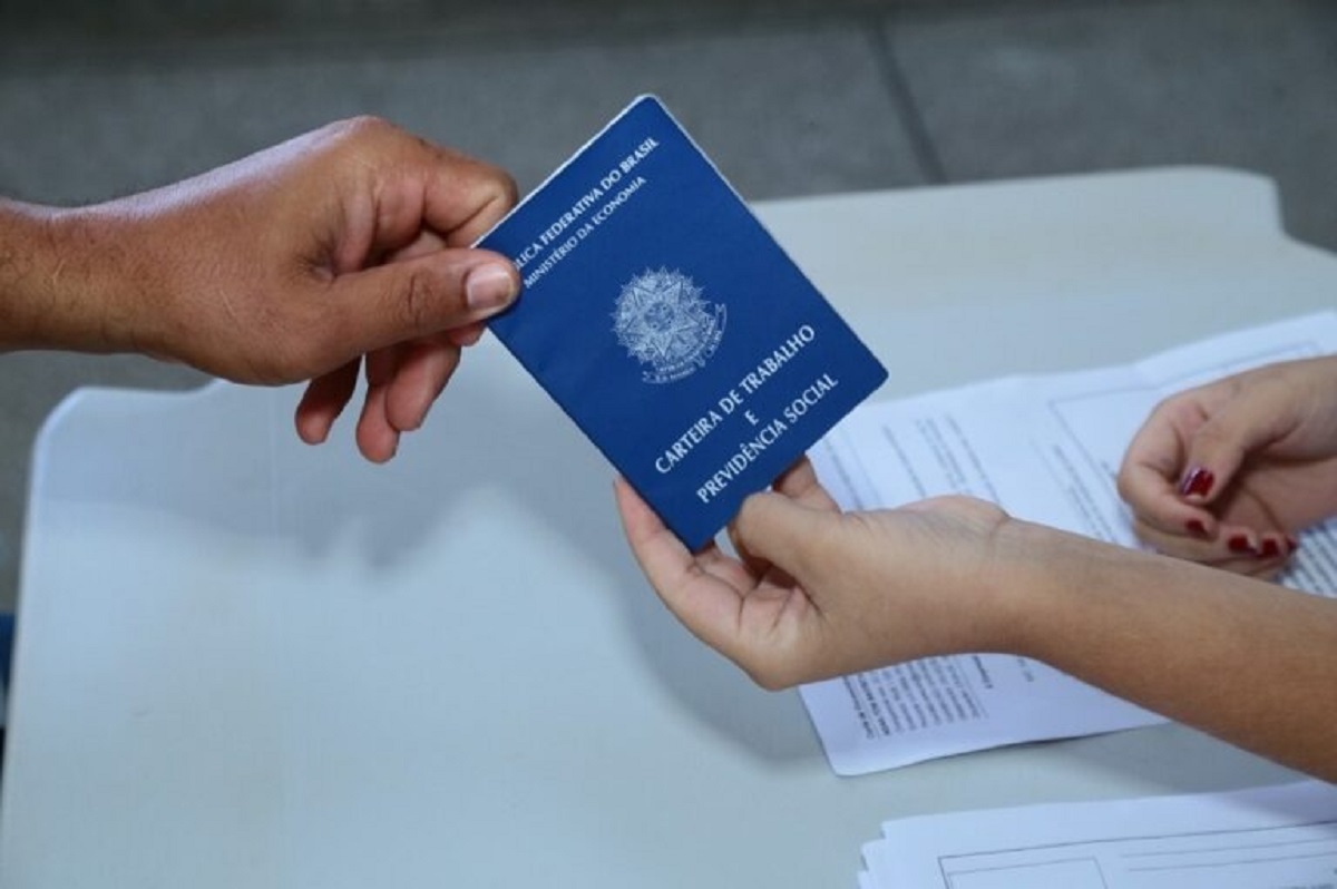 Agência do Trabalhador: DF começa a semana com 1.097 oportunidades de emprego