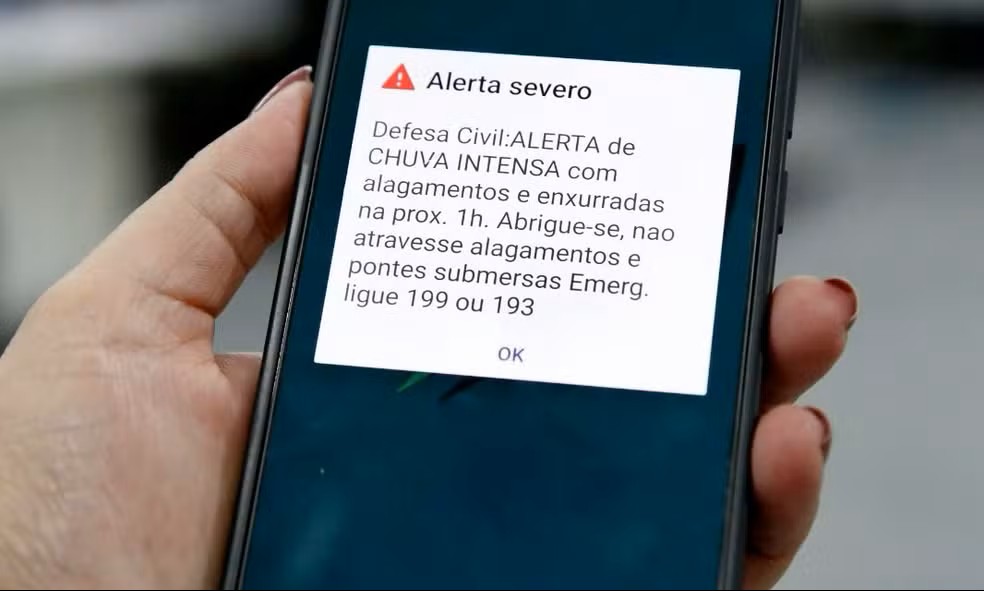 Moradores do DF podem receber alertas de chuva pelo celular