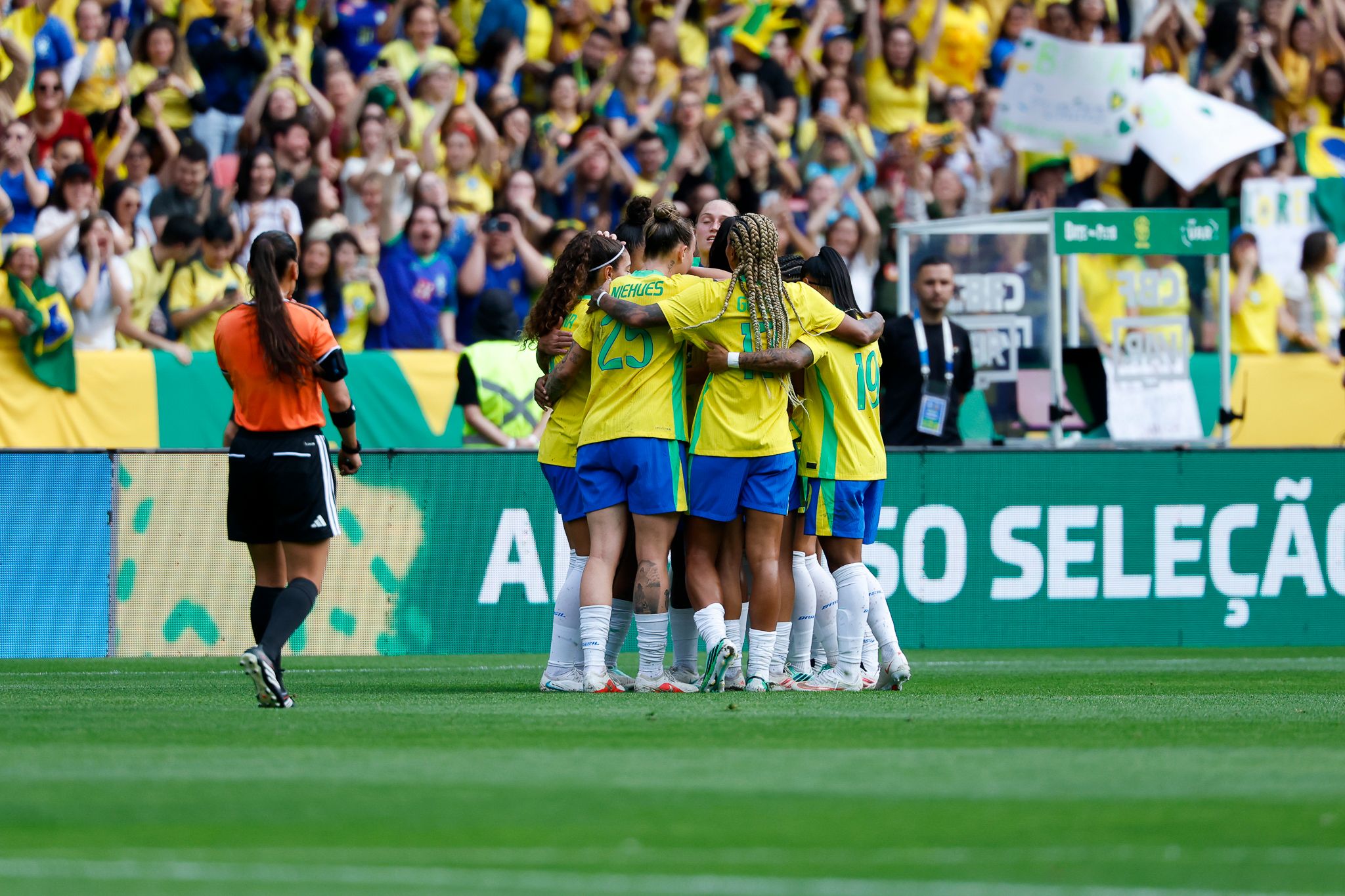 Brasil vence Argentina por 3 a 1 com golaços de Luany, Geyse e Angelina