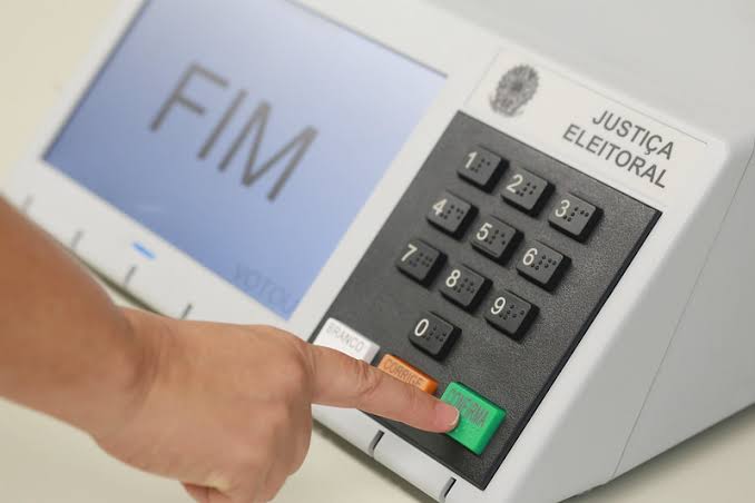 Mais de 426 mil eleitores do DF que faltaram ao 1º turno podem votar no 2º turno