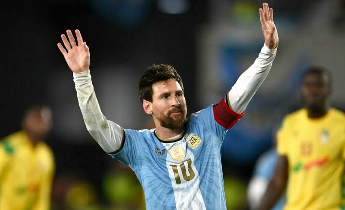 Messi se despede da Argentina com gol, assistências e goleada sobre Benin